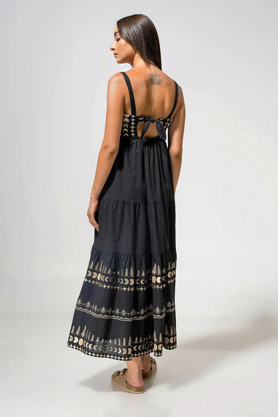 Aether Concept Strappy Maxi Black And Gold