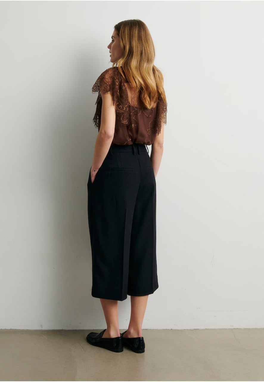 Second Female Wila Blouse
