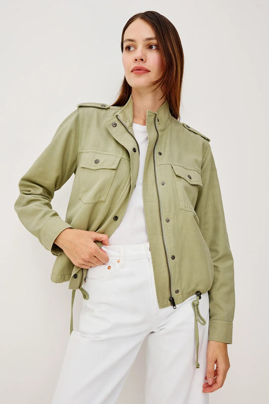 What to Wear This Spring in Cobham: Effortless Outfit Ideas