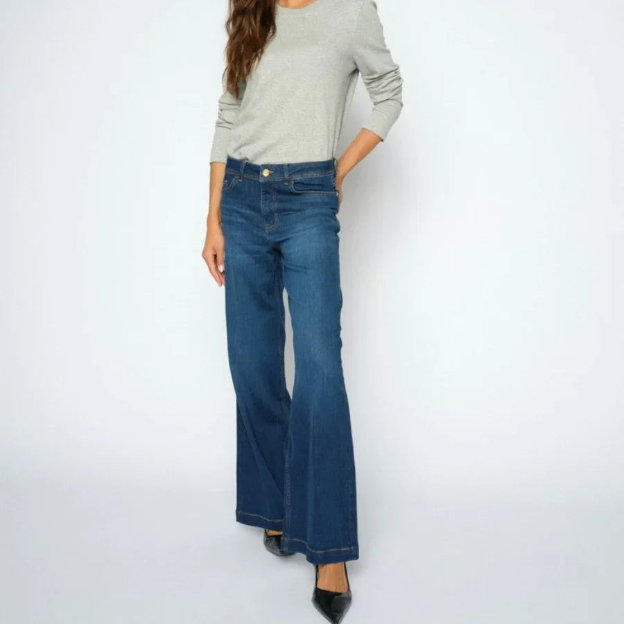 Jeans, Shorts, Skirts and Trousers