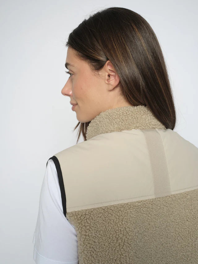 Mos Mosh Rowe Eli Teddy Vest Feather Grey