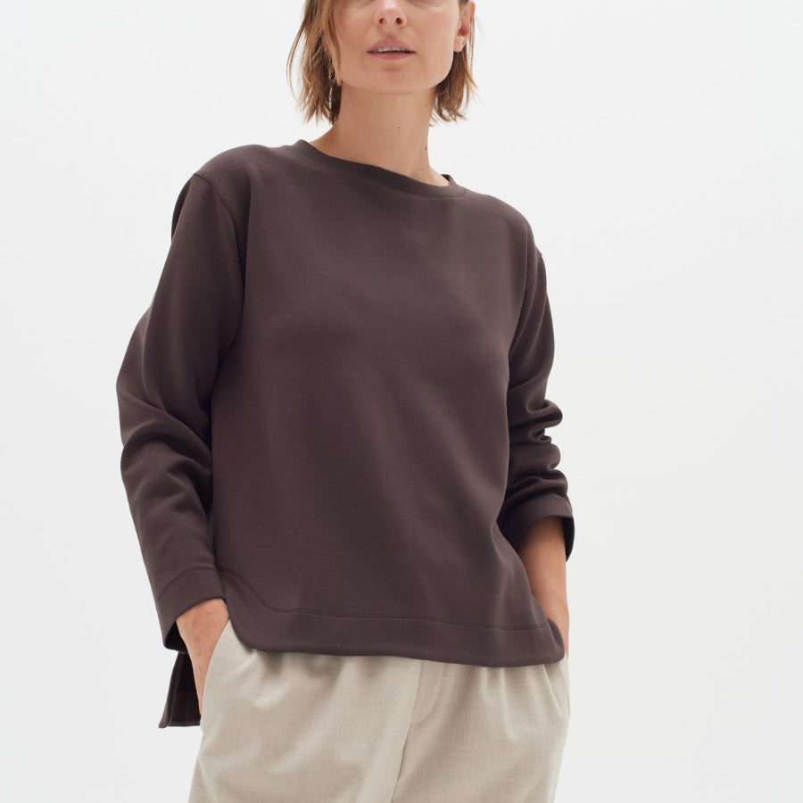 In wear Gincette chocolate brown crew neck