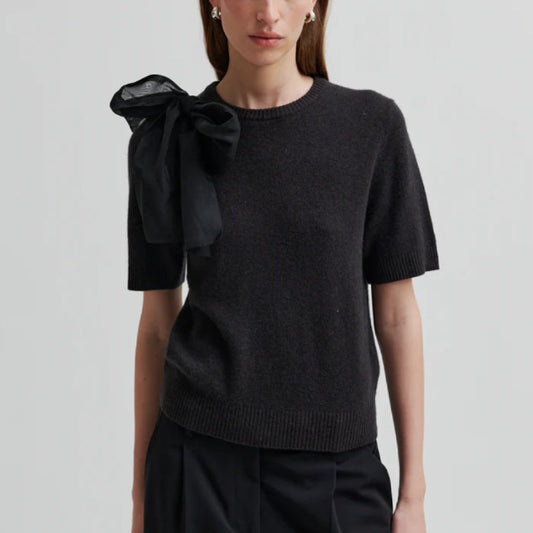 Second Female Leara Knit