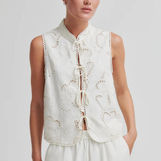 Second Female Vilea Top