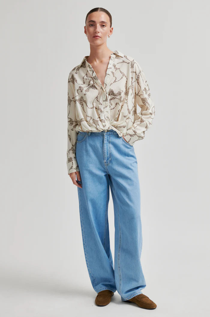 Second Female Soil Twist Shirt