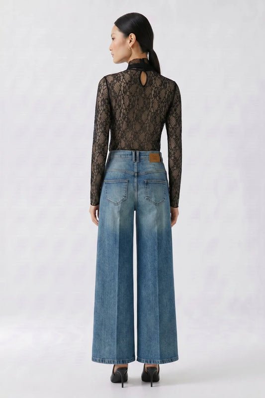 Oui Stretch Lace Top In Black