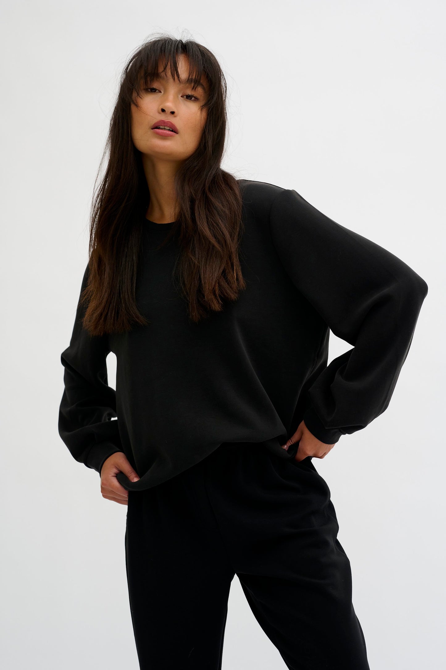 My Essential Wardrobe The Sweat Blouse - Black